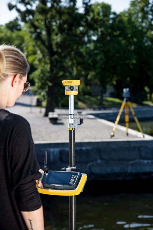 Trimble TCU5 Application 9947 Trimble TCU5 Application